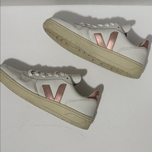 Veja V-10 White Metallic Pink Casual Vegan Sneakers Shoes Womens US 8 - Picture 3 of 7